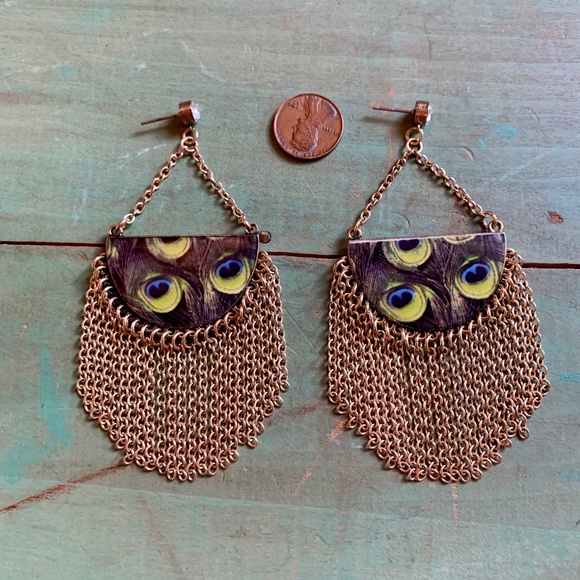 Such Fun - Large Peacock Gold Chain Fringe Post Earrings - Drag Queen Earrings - Picture 5 of 7